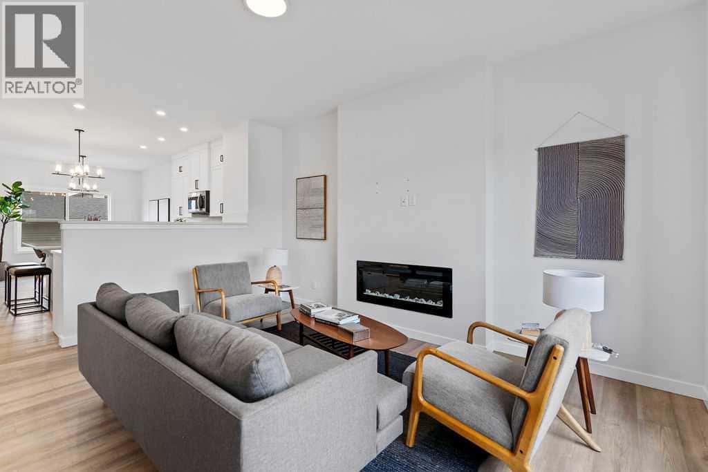 1037 Reynolds Crescent SW — Airdrie - Photo 5 of 31