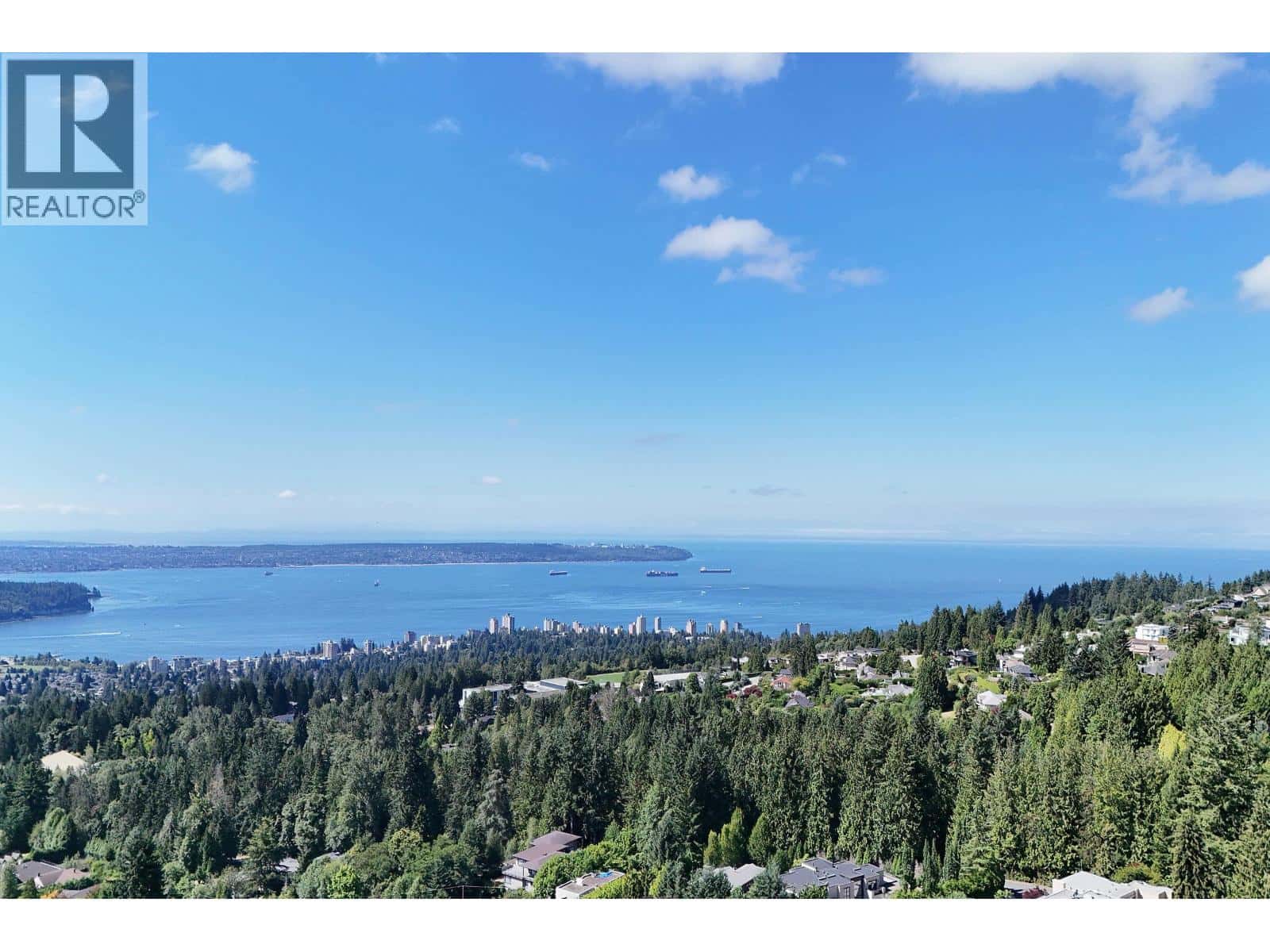 , West Vancouver, British Columbia — West Vancouver, British Columbia - Photo 5 of 32