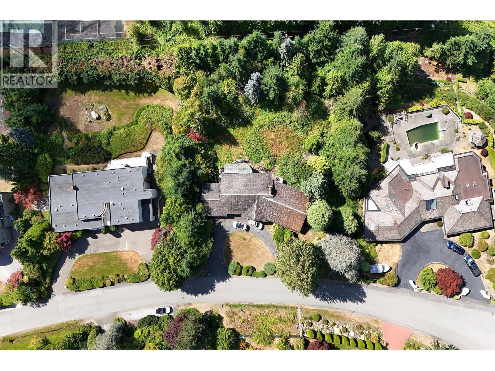 , West Vancouver, British Columbia — West Vancouver, British Columbia - Photo 3 of 32