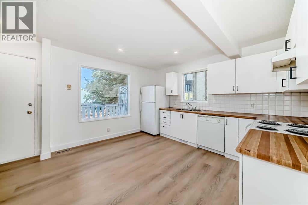 , Red Deer, Alberta — Red Deer, Alberta - Photo 4 of 38