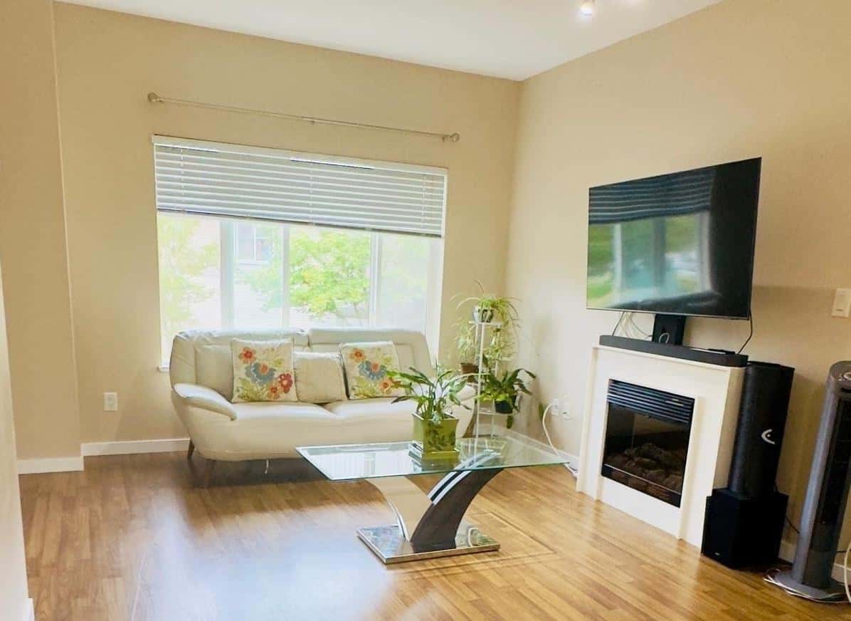 , Surrey, — Surrey - Photo 2 of 25