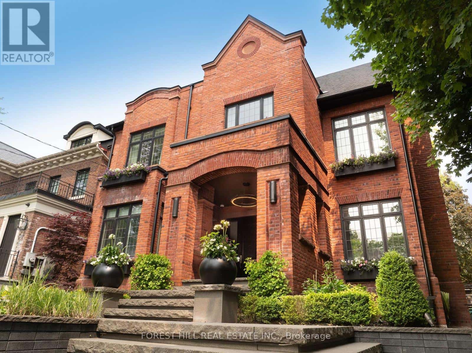 , Toronto (Casa Loma), — Toronto (Casa Loma) - Photo 2 of 46