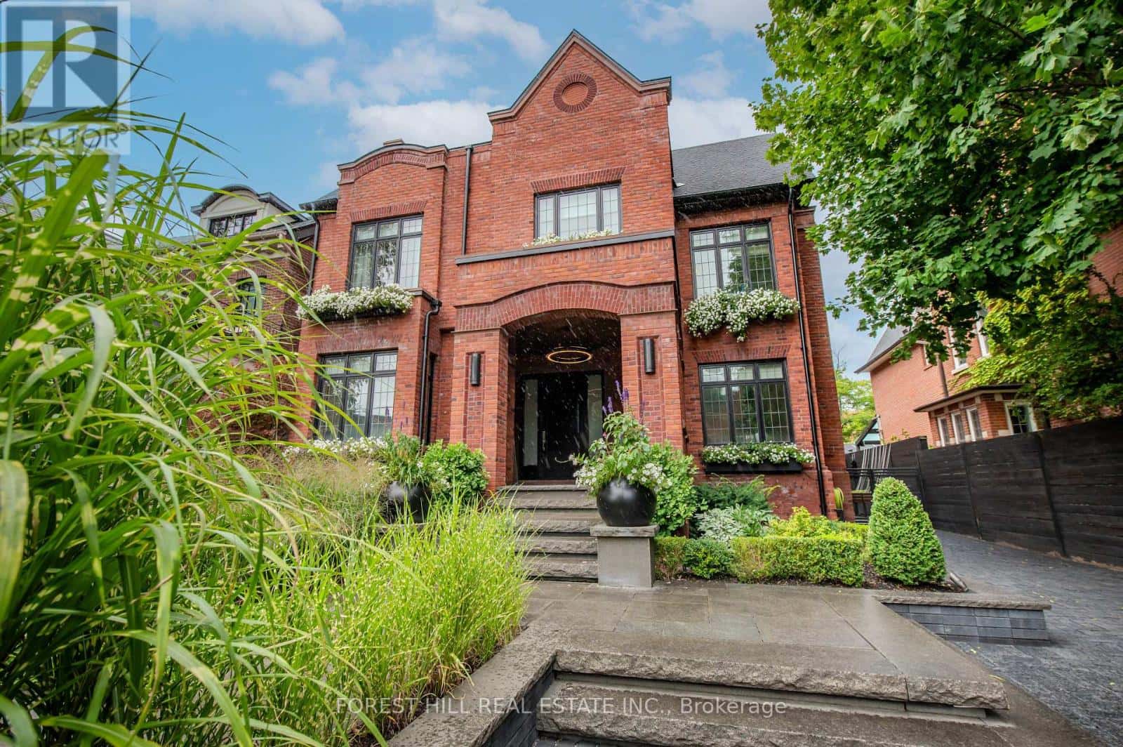 , Toronto (Casa Loma), — Toronto (Casa Loma) - Photo 4 of 46