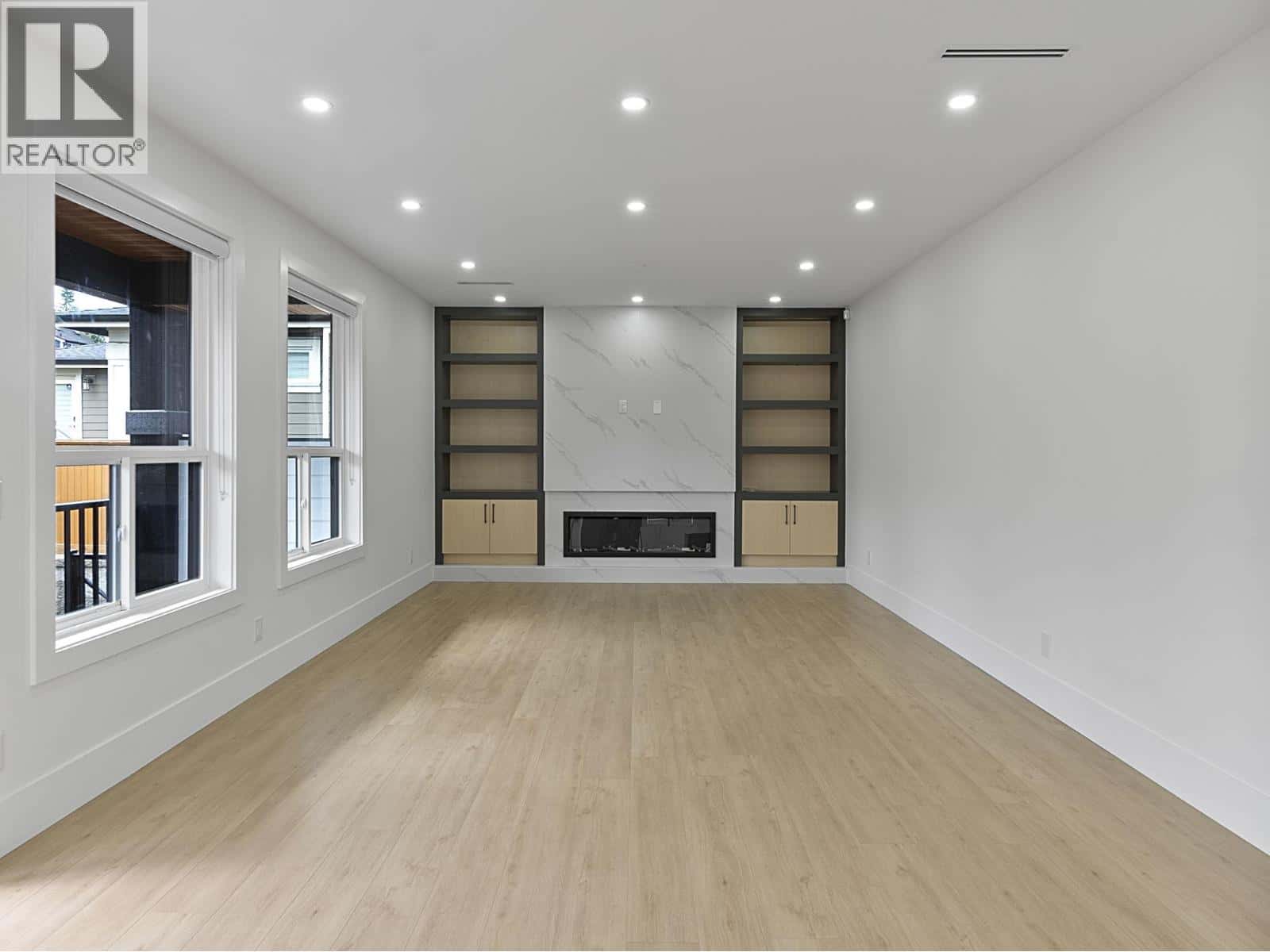 , New Westminster, British Columbia — New Westminster, British Columbia - Photo 5 of 40