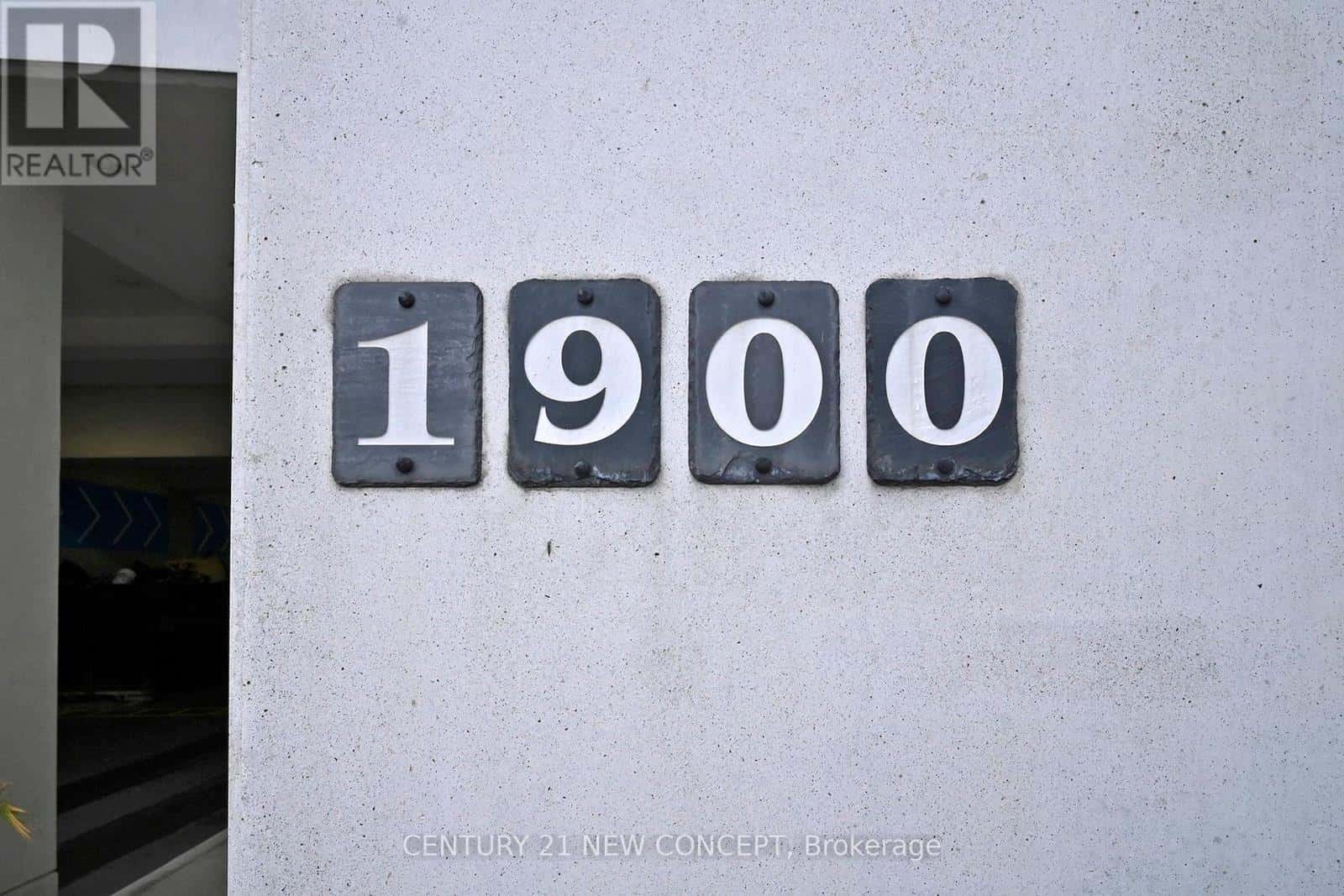 , Toronto (High Park-Swansea), — Toronto (High Park-Swansea) - Photo 4 of 46