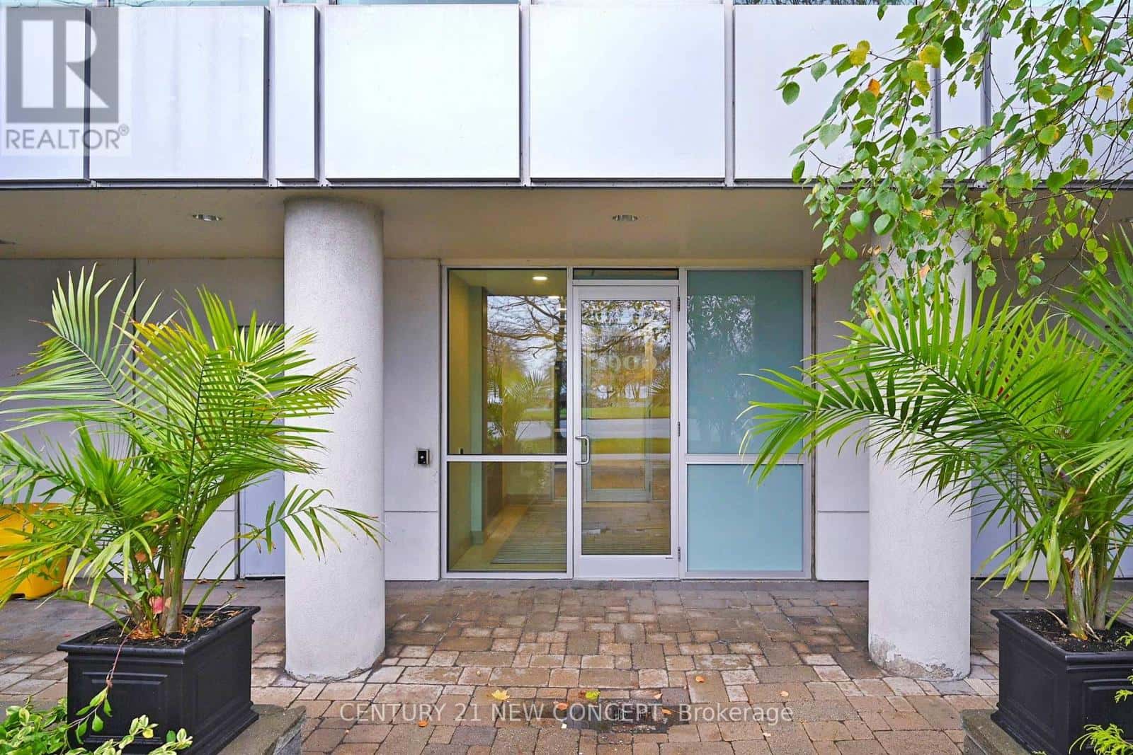 , Toronto (High Park-Swansea), — Toronto (High Park-Swansea) - Photo 5 of 46