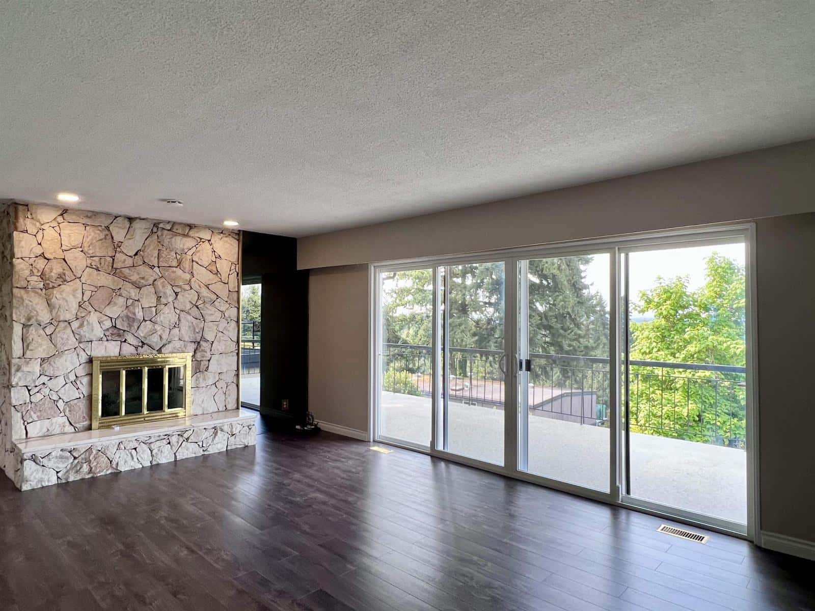 7713 GARFIELD DRIVE — Delta, British Columbia - Photo 3 of 13