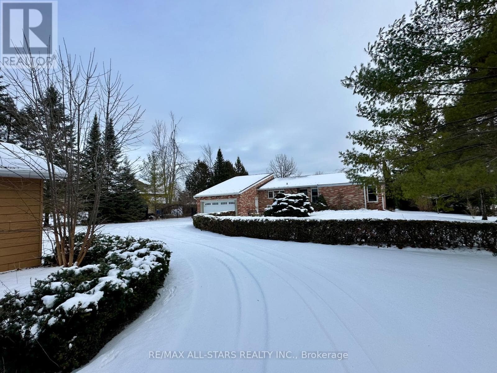 , Kawartha Lakes (Fenelon Falls), Ontario — Kawartha Lakes (Fenelon Falls), Ontario - Main photo