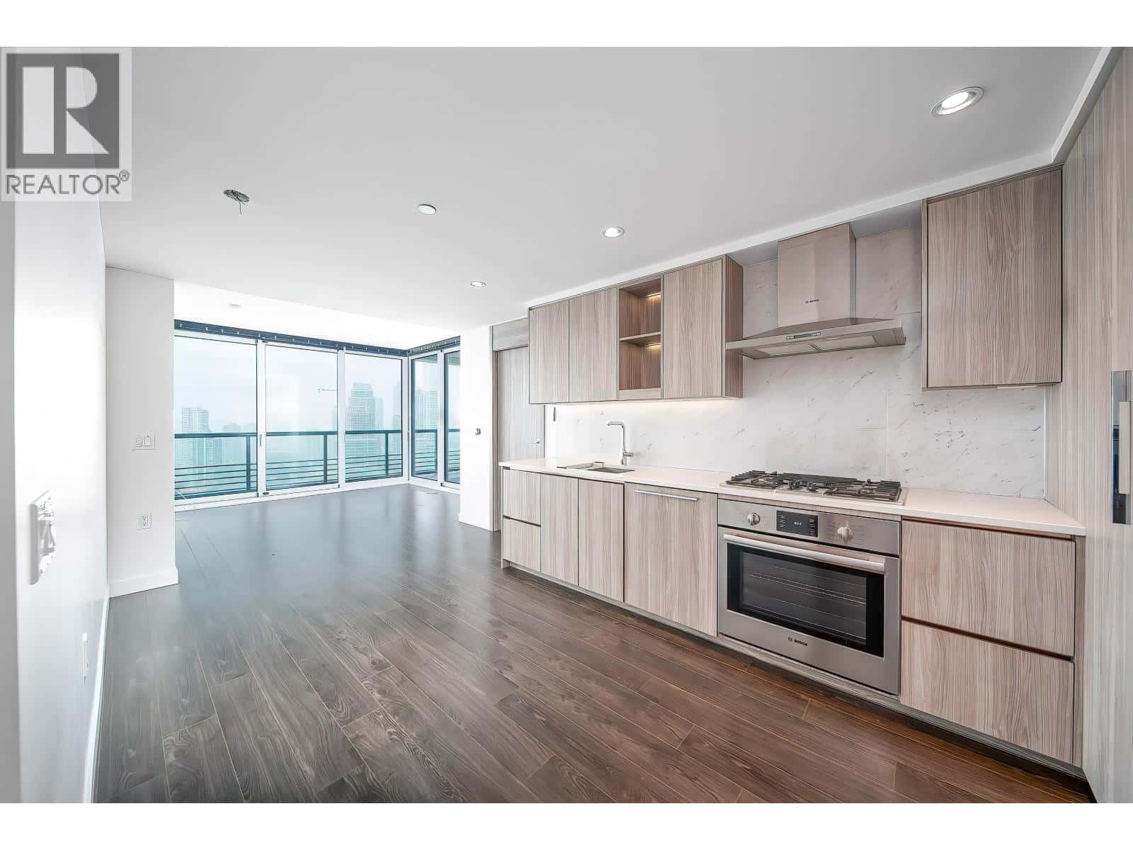 , Burnaby, British Columbia — Burnaby, British Columbia - Photo 5 of 32