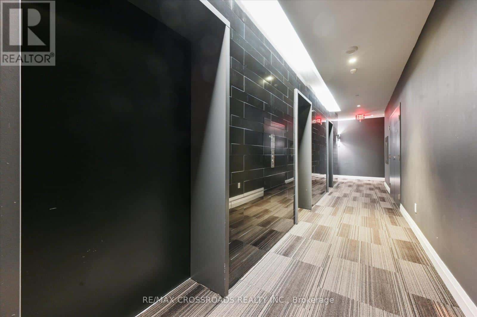 , Toronto (Waterfront Communities), — Toronto (Waterfront Communities) - Photo 4 of 32