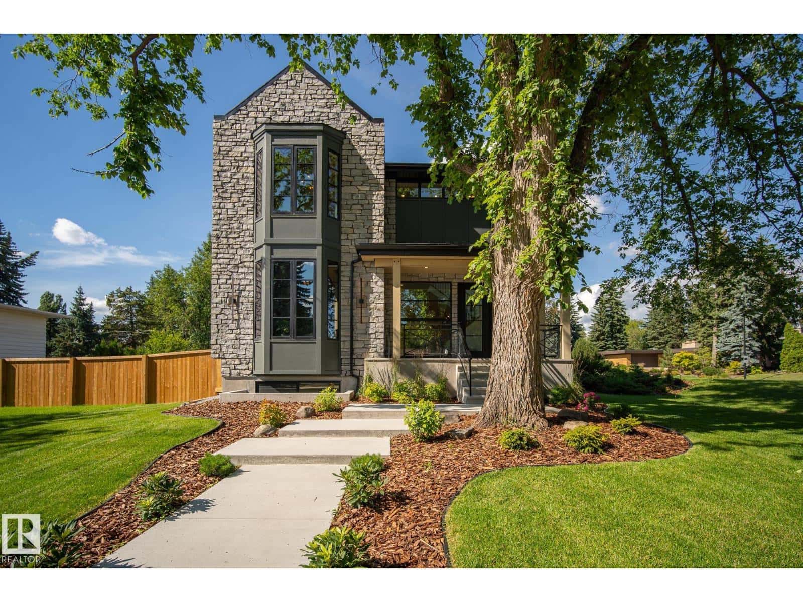 , Edmonton, Alberta — Edmonton, Alberta - Photo 3 of 75