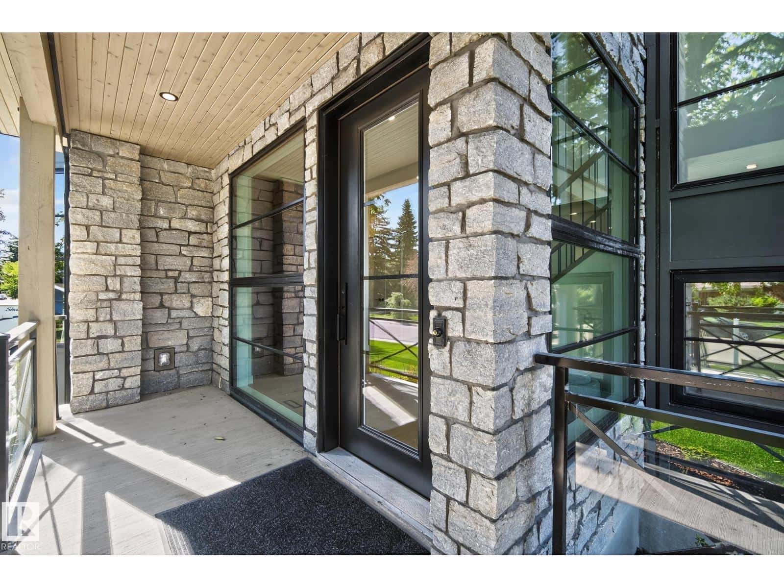 , Edmonton, Alberta — Edmonton, Alberta - Photo 5 of 75