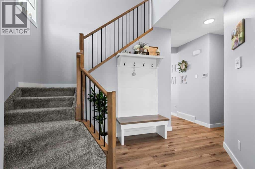 , Carstairs, — Carstairs - Photo 4 of 36