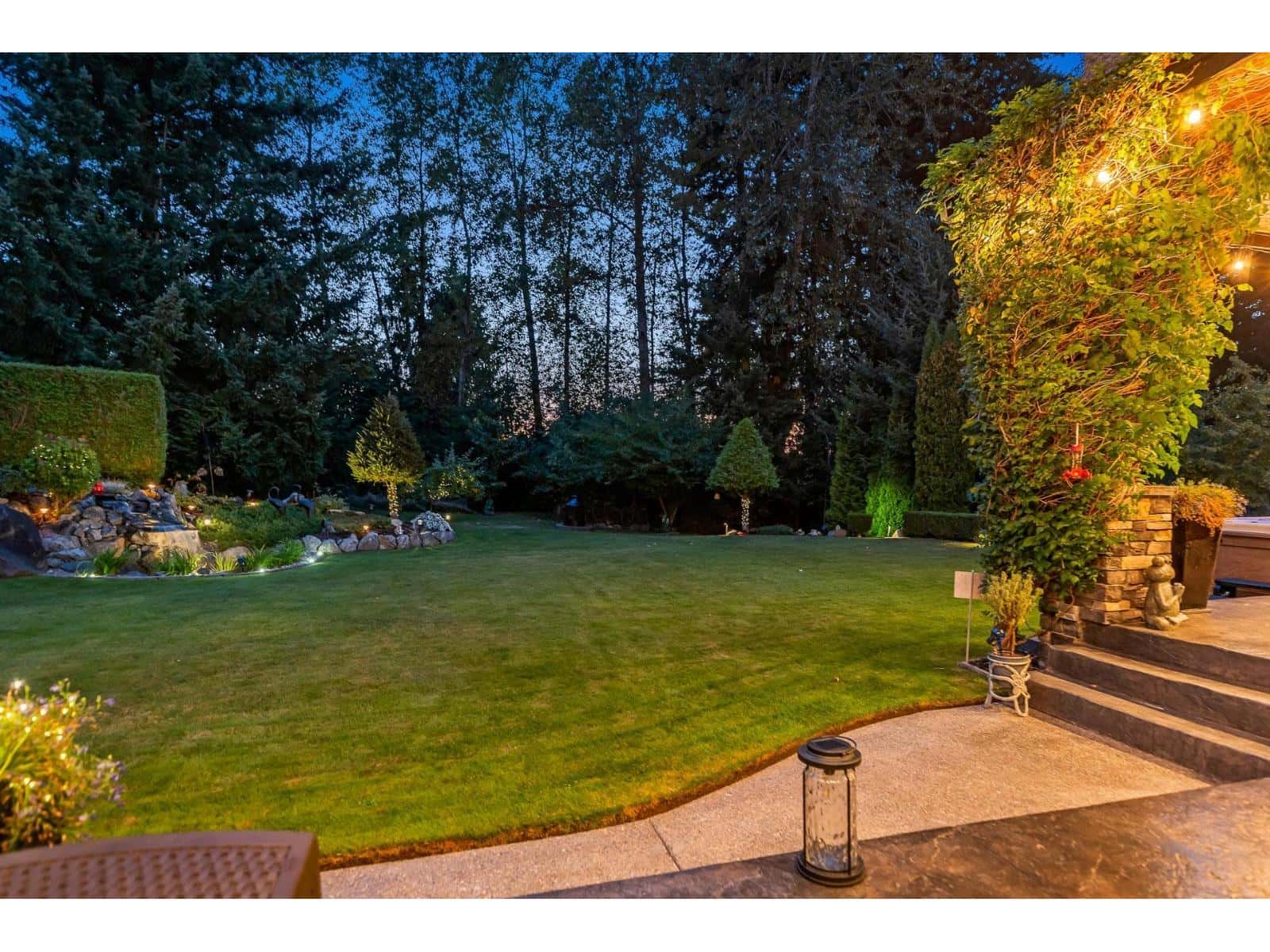 , Surrey, British Columbia — Surrey, British Columbia - Photo 4 of 40