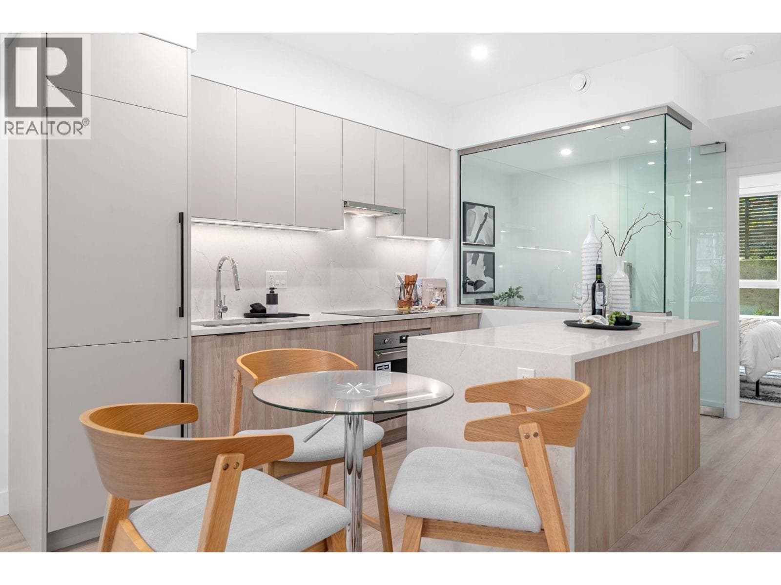 105 7161 17TH AVENUE — Burnaby - Main photo