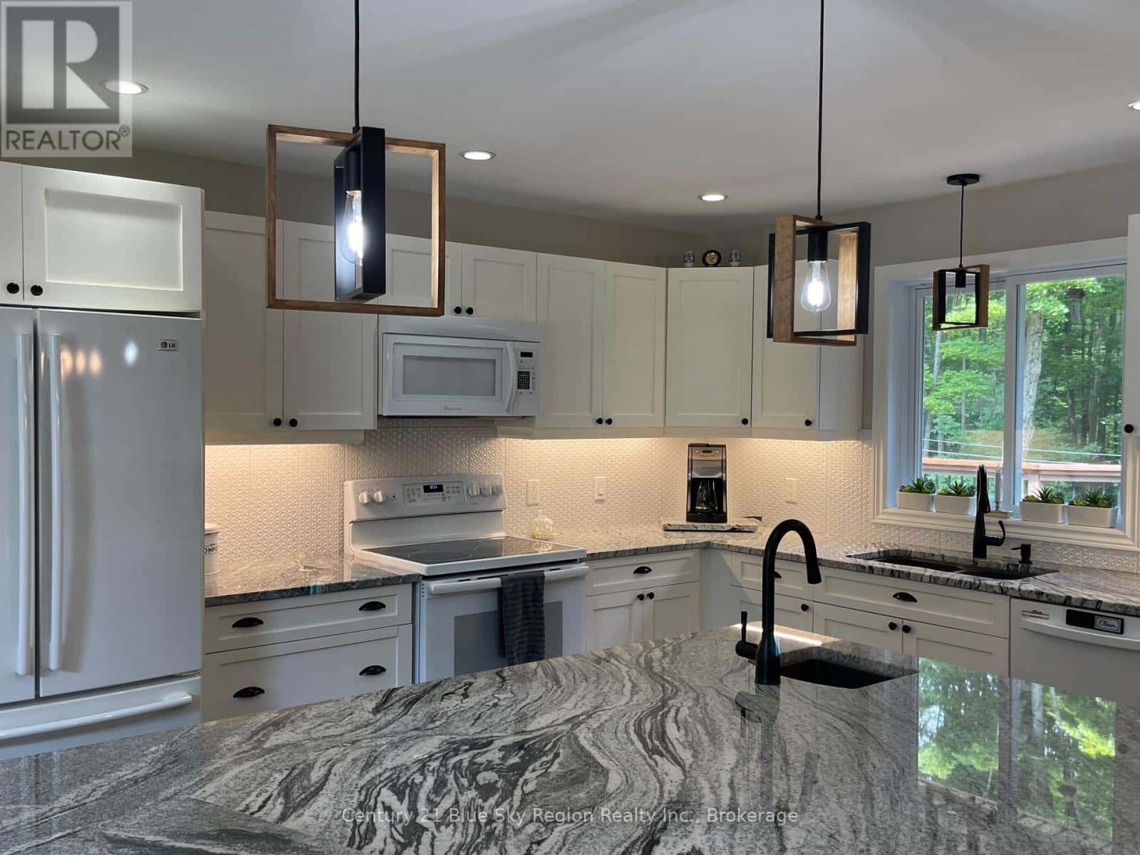 , Nipissing, — Nipissing - Photo 3 of 45