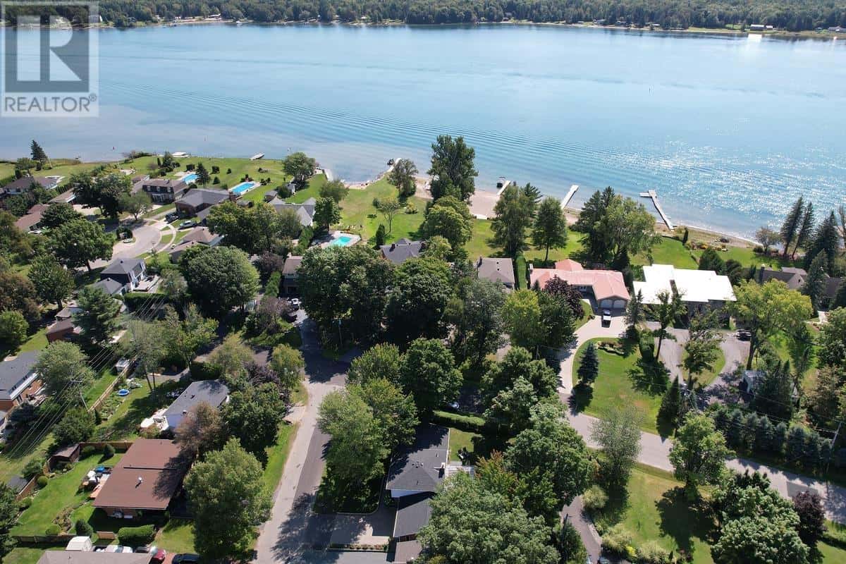 , Sault Ste. Marie, — Sault Ste. Marie - Photo 2 of 50