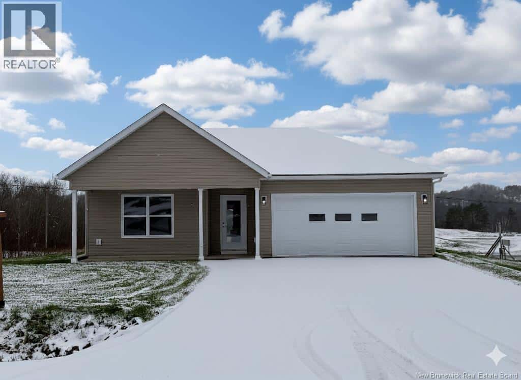 , Florenceville-Bristol, — Florenceville-Bristol - Photo 2 of 45