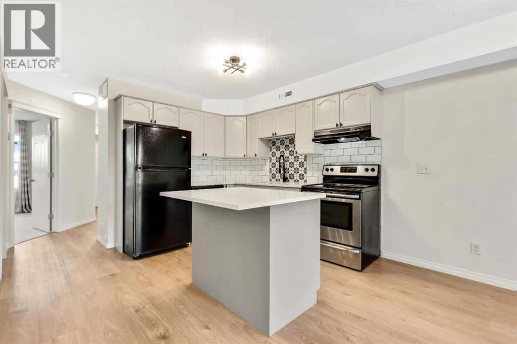 321, 103 Strathaven Drive — Strathmore - Photo 2 of 31