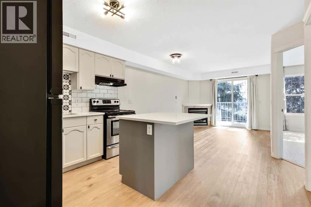 321, 103 Strathaven Drive — Strathmore - Photo 5 of 31