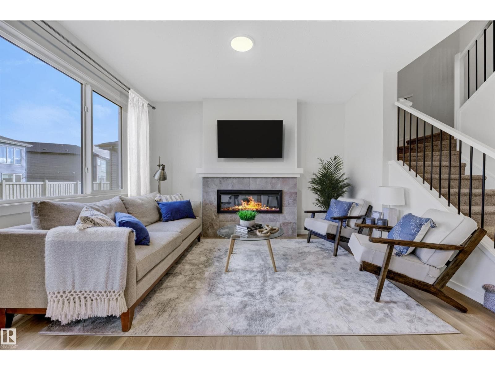 , Edmonton, — Edmonton - Main photo