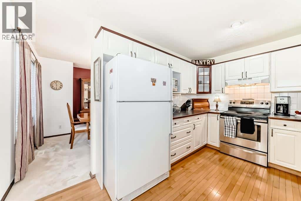 , Cochrane, Alberta — Cochrane, Alberta - Photo 3 of 88