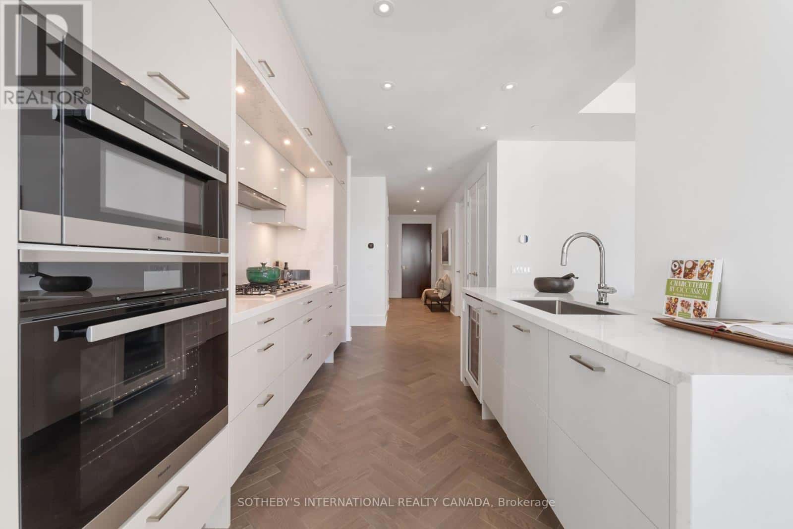 , Toronto (Waterfront Communities), — Toronto (Waterfront Communities) - Photo 5 of 31