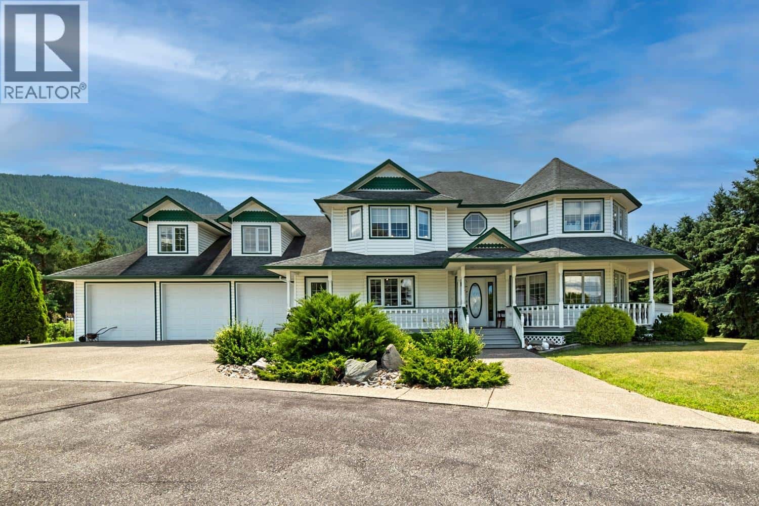 , Armstrong, British Columbia — Armstrong, British Columbia - Photo 3 of 110