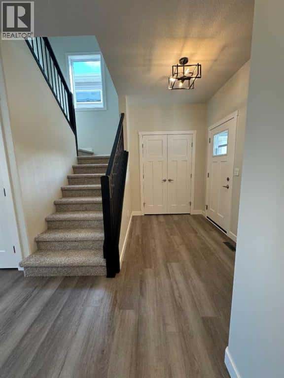 , Red Deer, Alberta — Red Deer, Alberta - Photo 3 of 68