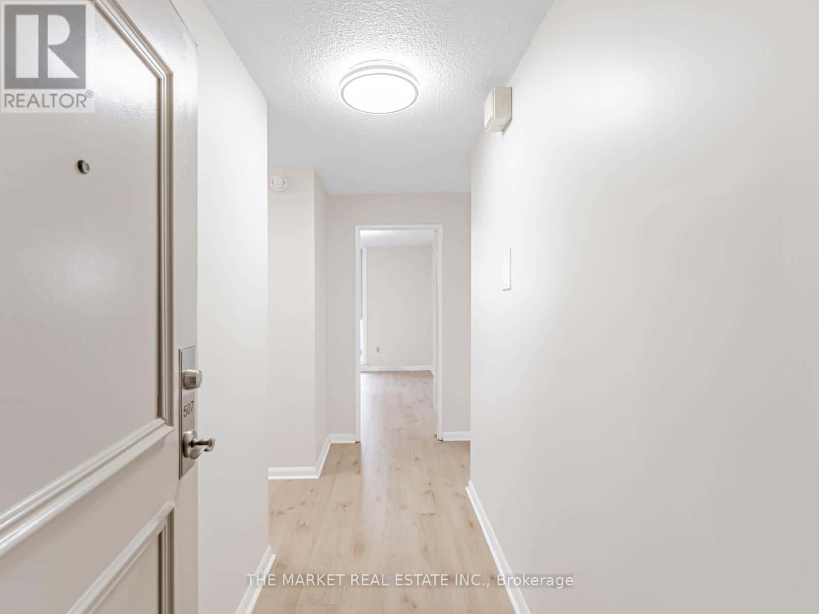 , Mississauga (Mississauga Valleys), Ontario — Mississauga (Mississauga Valleys), Ontario - Photo 3 of 32