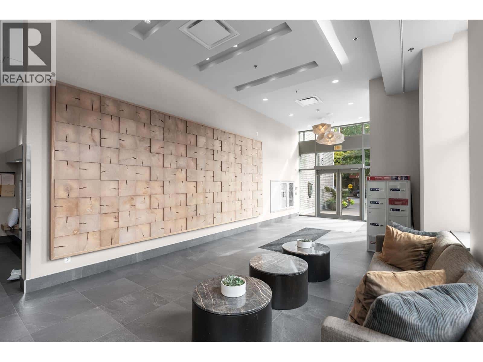 , North Vancouver, — North Vancouver - Photo 5 of 28