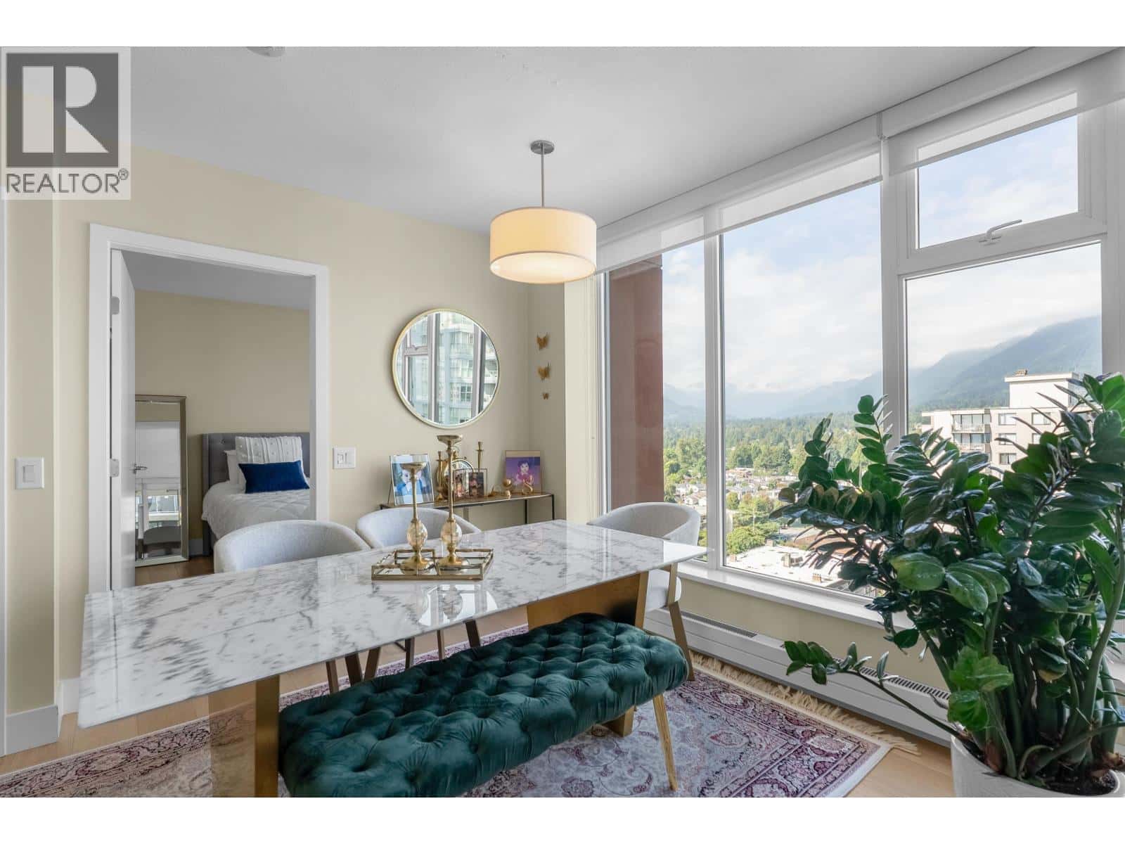 , North Vancouver, — North Vancouver - Photo 3 of 28