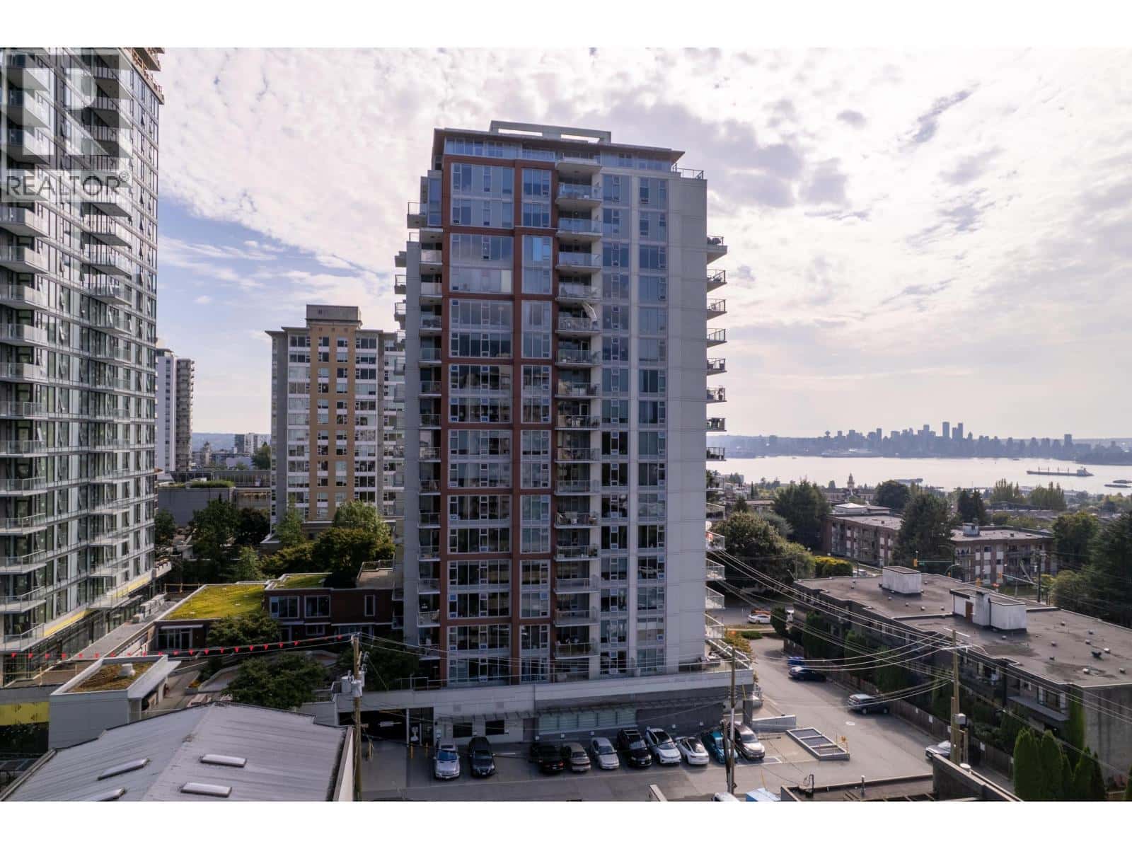 , North Vancouver, — North Vancouver - Photo 4 of 28