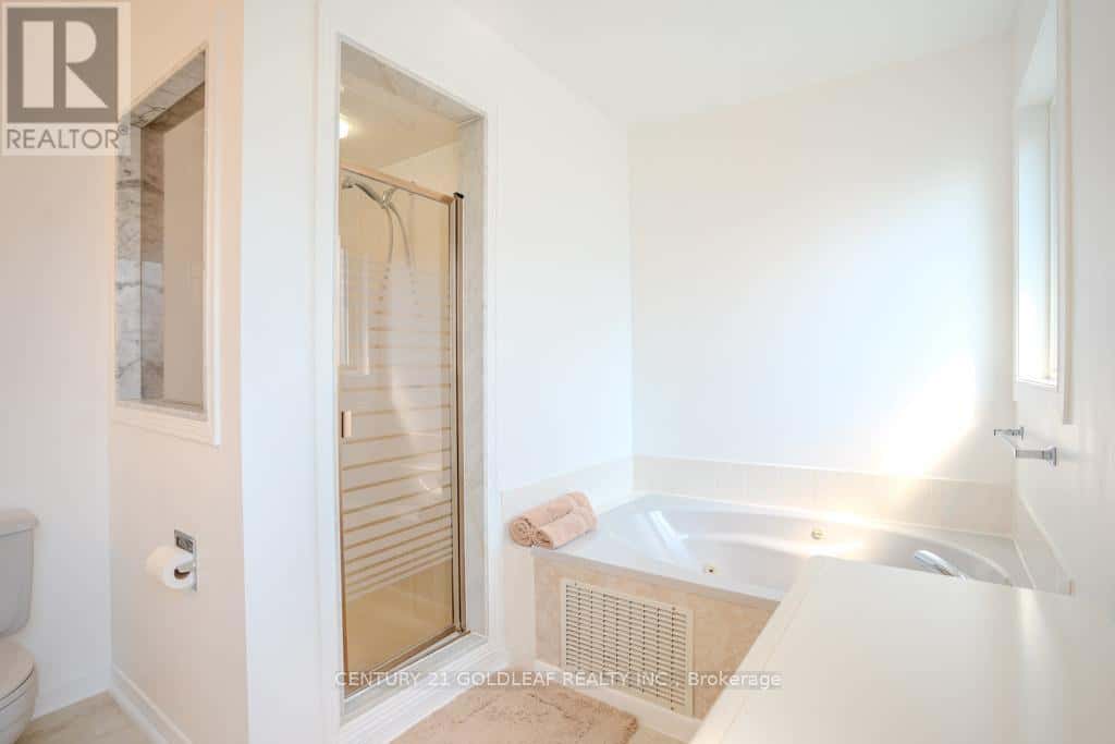 612 CHENIER WAY — Ottawa - Photo 3 of 49