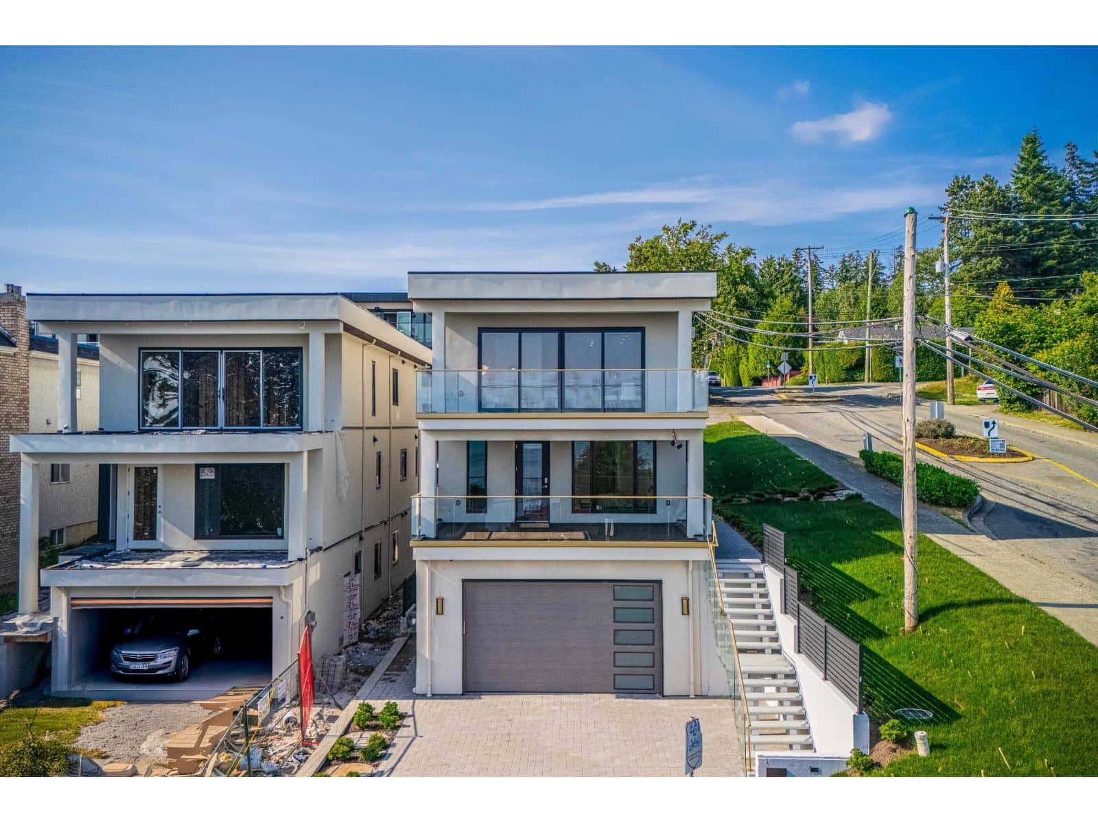 14799 OXENHAM AVENUE — Surrey - Photo 3 of 28