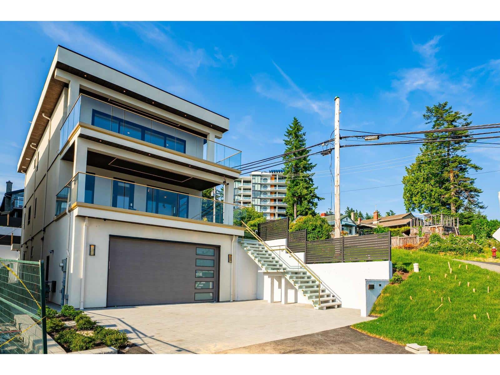 14799 OXENHAM AVENUE — Surrey - Photo 4 of 28