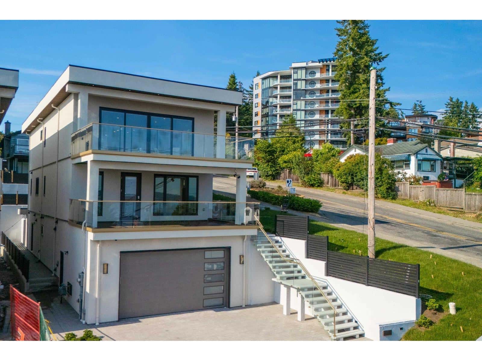 14799 OXENHAM AVENUE — Surrey - Photo 5 of 28