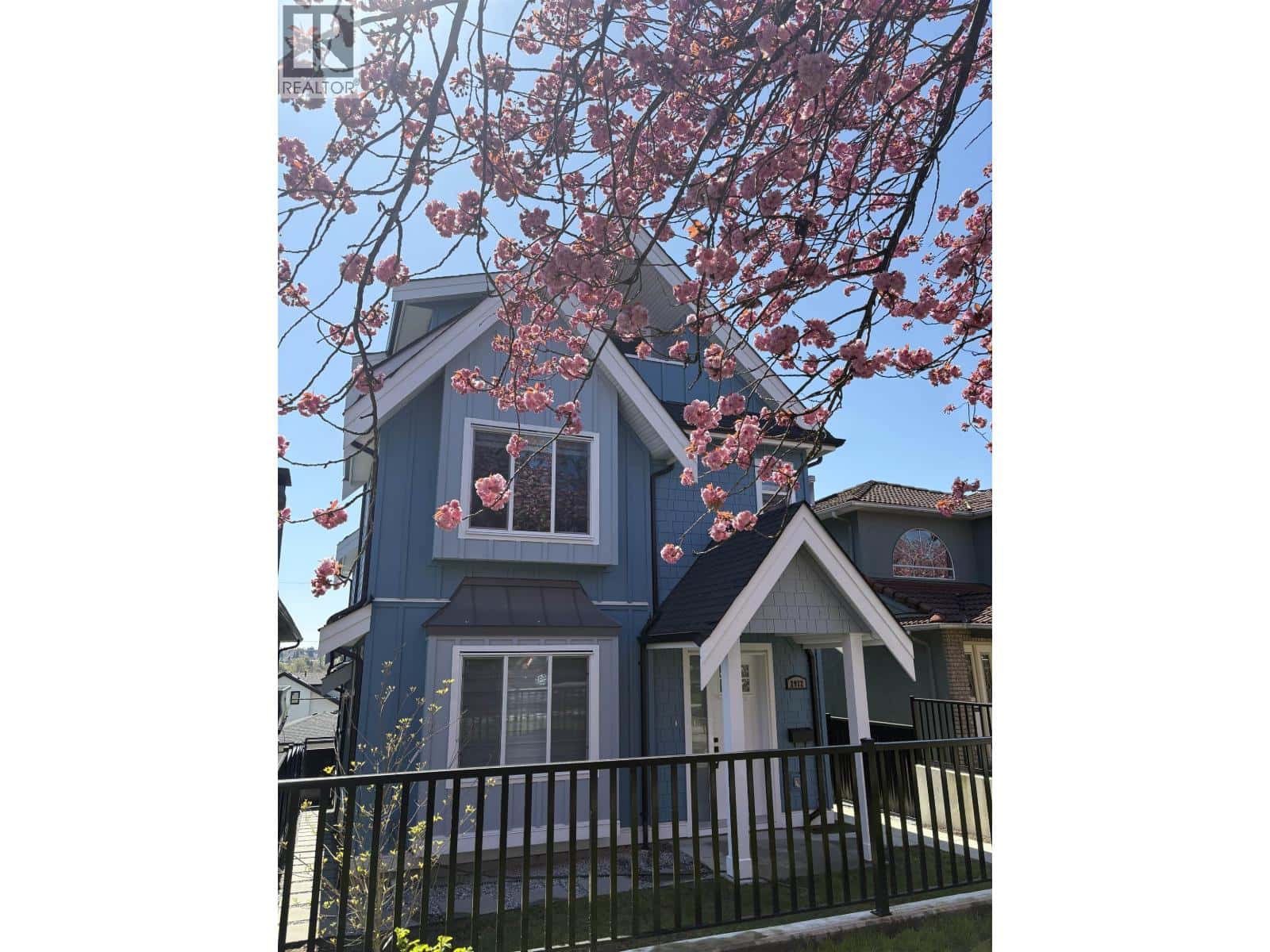 , Vancouver, British Columbia — Vancouver, British Columbia - Photo 2 of 31