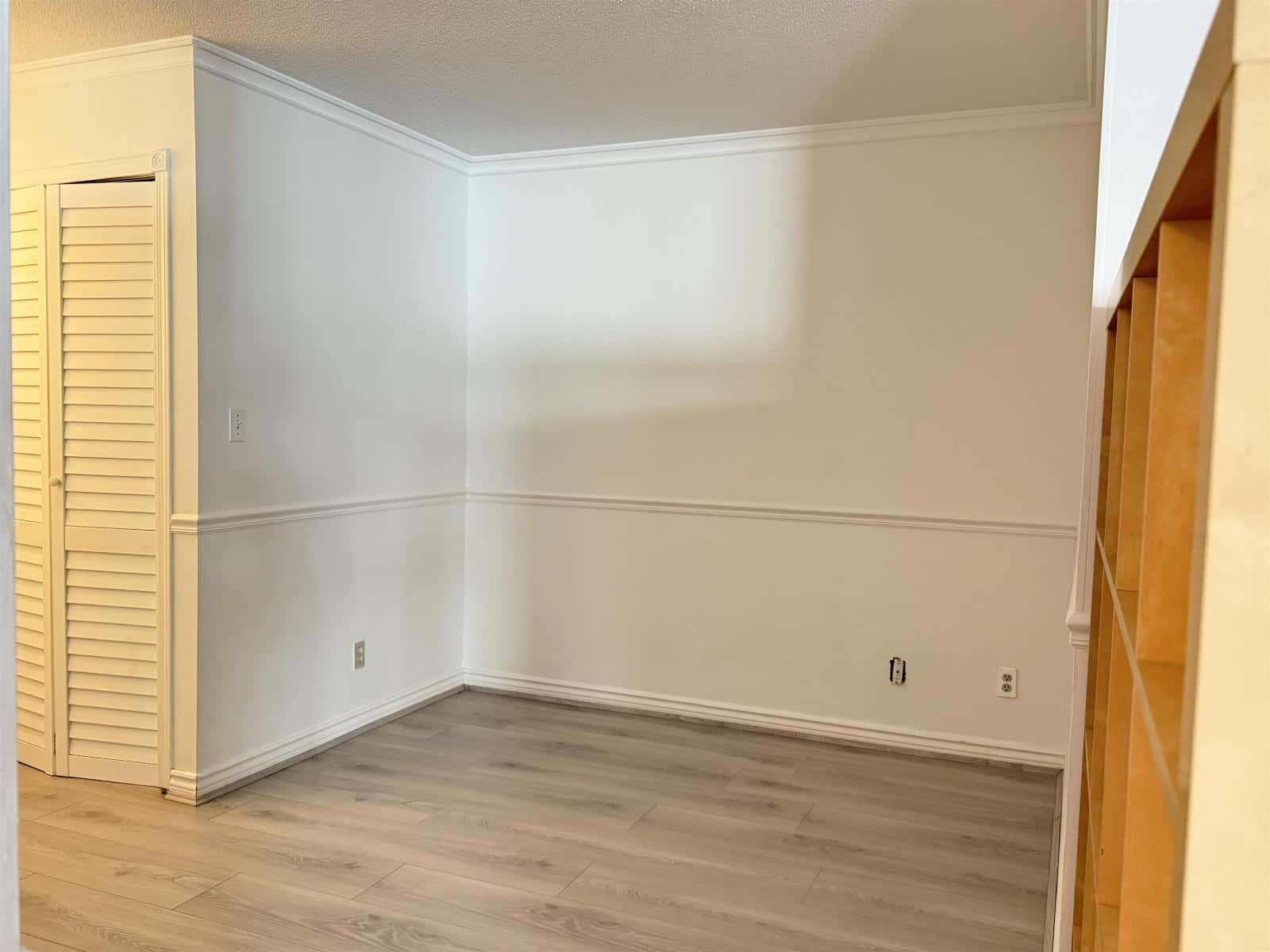 , Surrey, British Columbia — Surrey, British Columbia - Photo 4 of 13