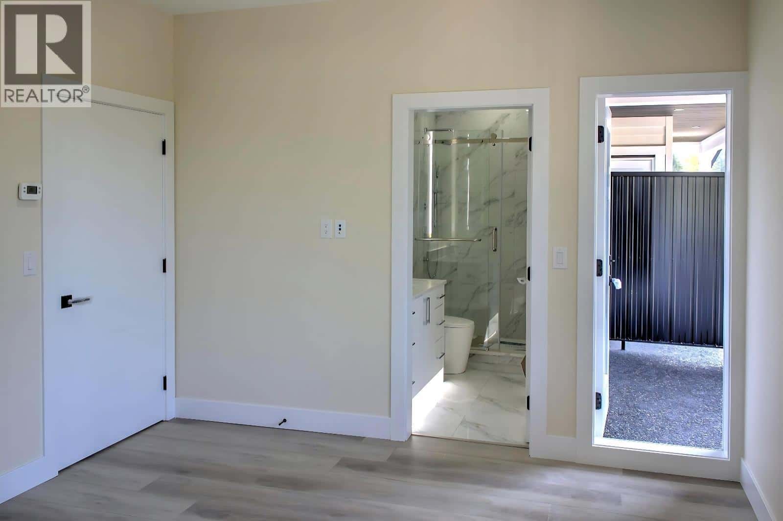 5171 57 STREET — Ladner - Photo 3 of 17