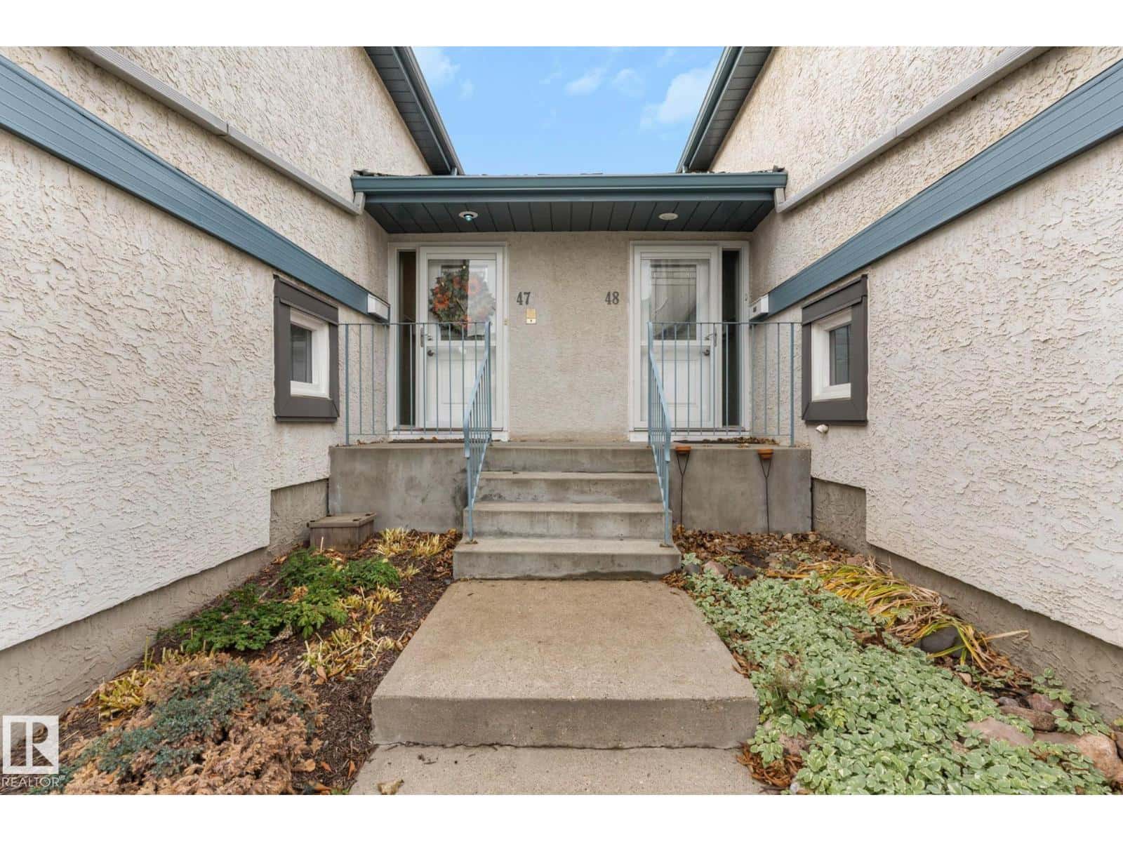 #47 1130 FALCONER RD NW — Edmonton - Photo 2 of 37