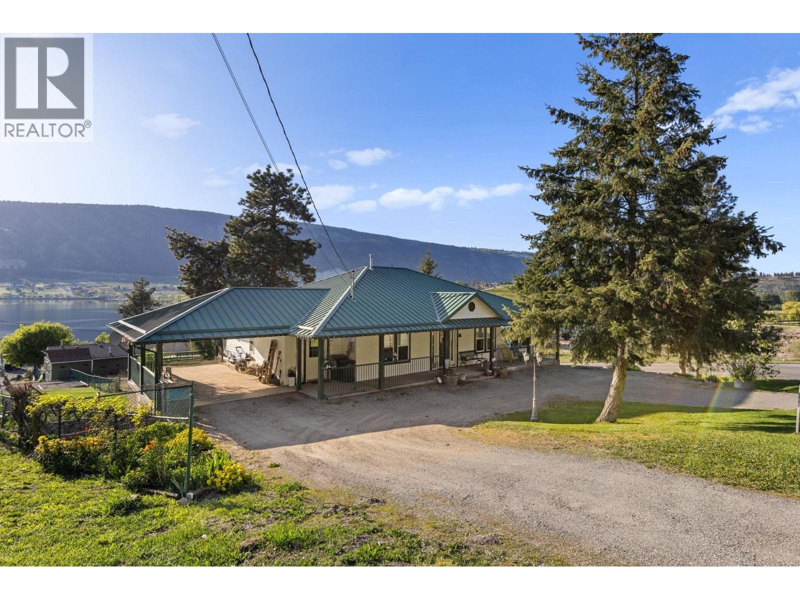 15326 Oyama Road — Lake Country - Main photo