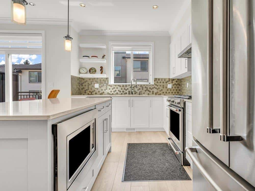 25 15633 MOUNTAIN VIEW DRIVE — Surrey - Photo 3 of 32