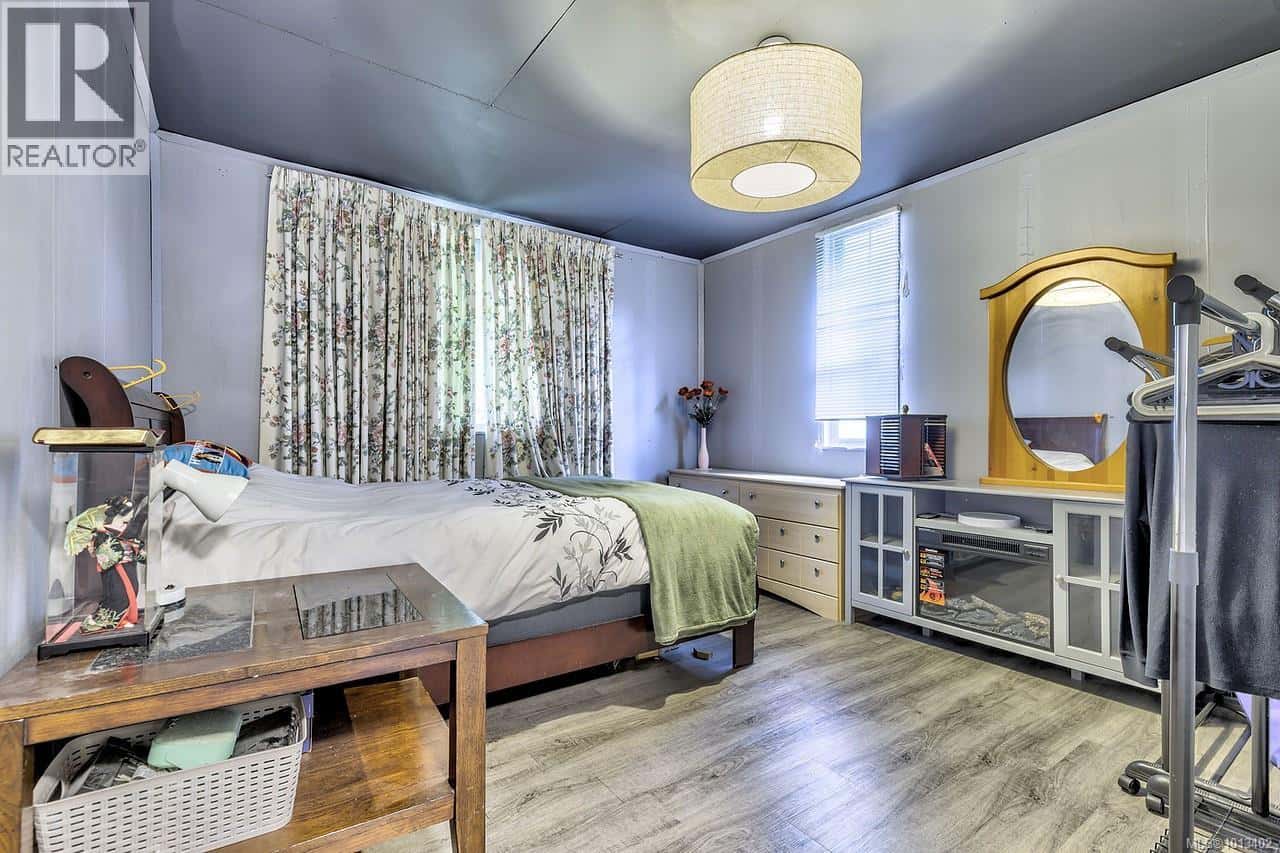 204 380 Martindale Rd — Parksville - Photo 2 of 23