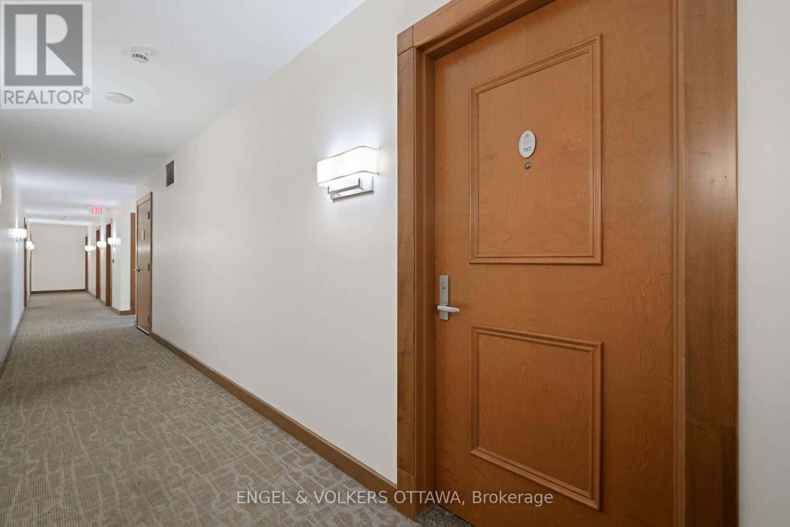 707 - 195 BESSERER STREET — Ottawa - Photo 3 of 46