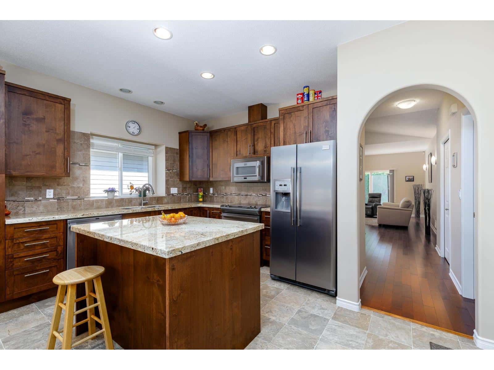 15 18939 65 AVENUE — Surrey - Photo 3 of 34