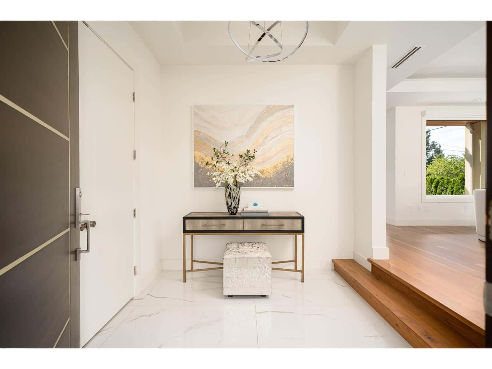 13600 BLACKBURN AVENUE — White Rock - Photo 4 of 40