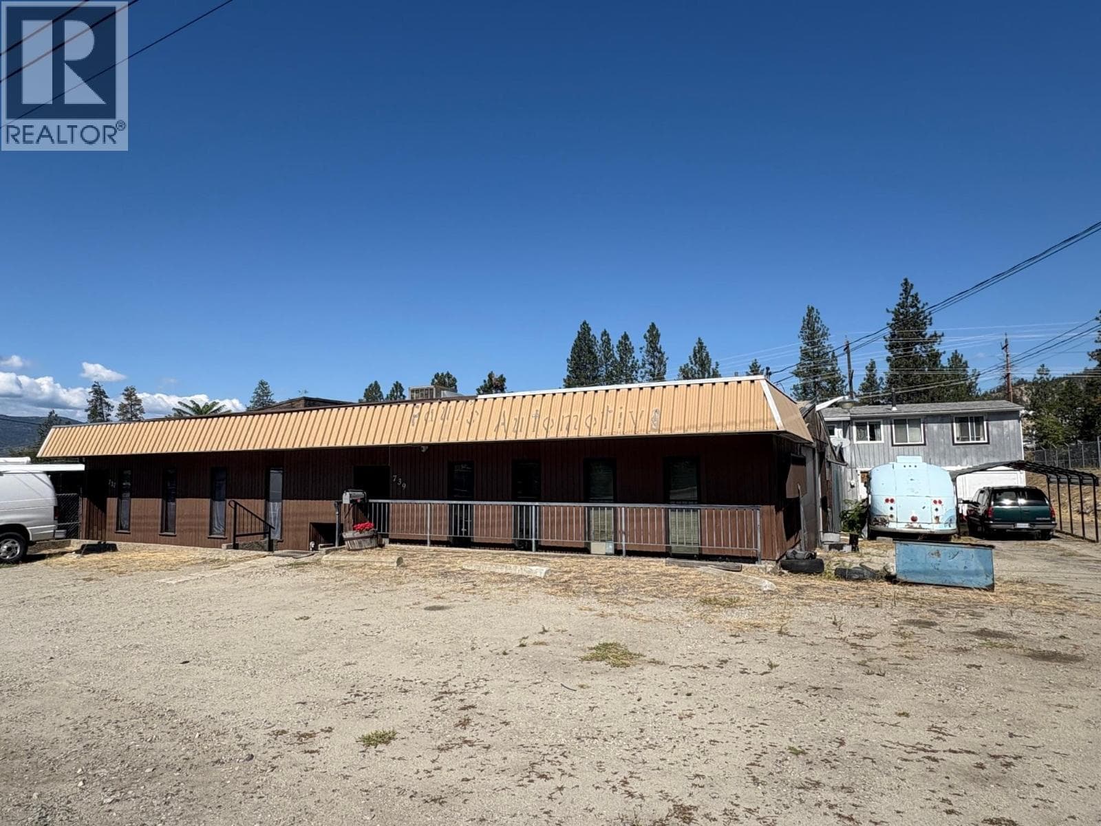 737 Okanagan Avenue — Penticton - Main photo