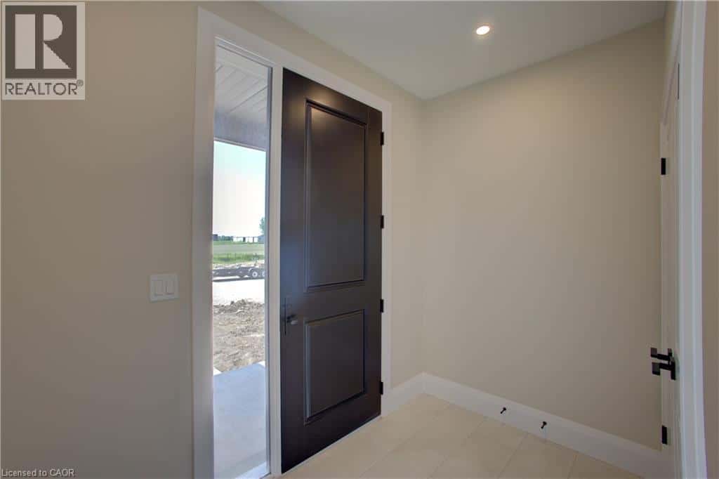 91 BEDELL Drive — Drayton - Photo 3 of 24