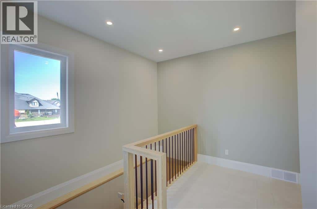 91 BEDELL Drive — Drayton - Photo 4 of 24